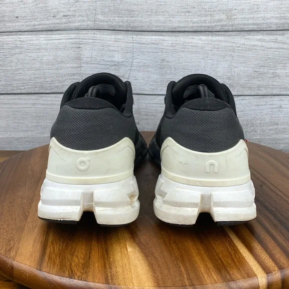 ON Running Cloudflyer 4 Black White Men’s Shoes Sneaker Size 13